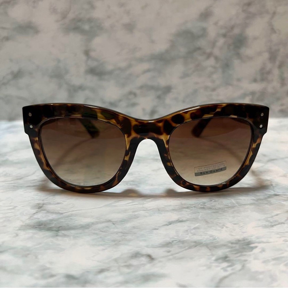 Tortoise Shell Sunglasses - image 1